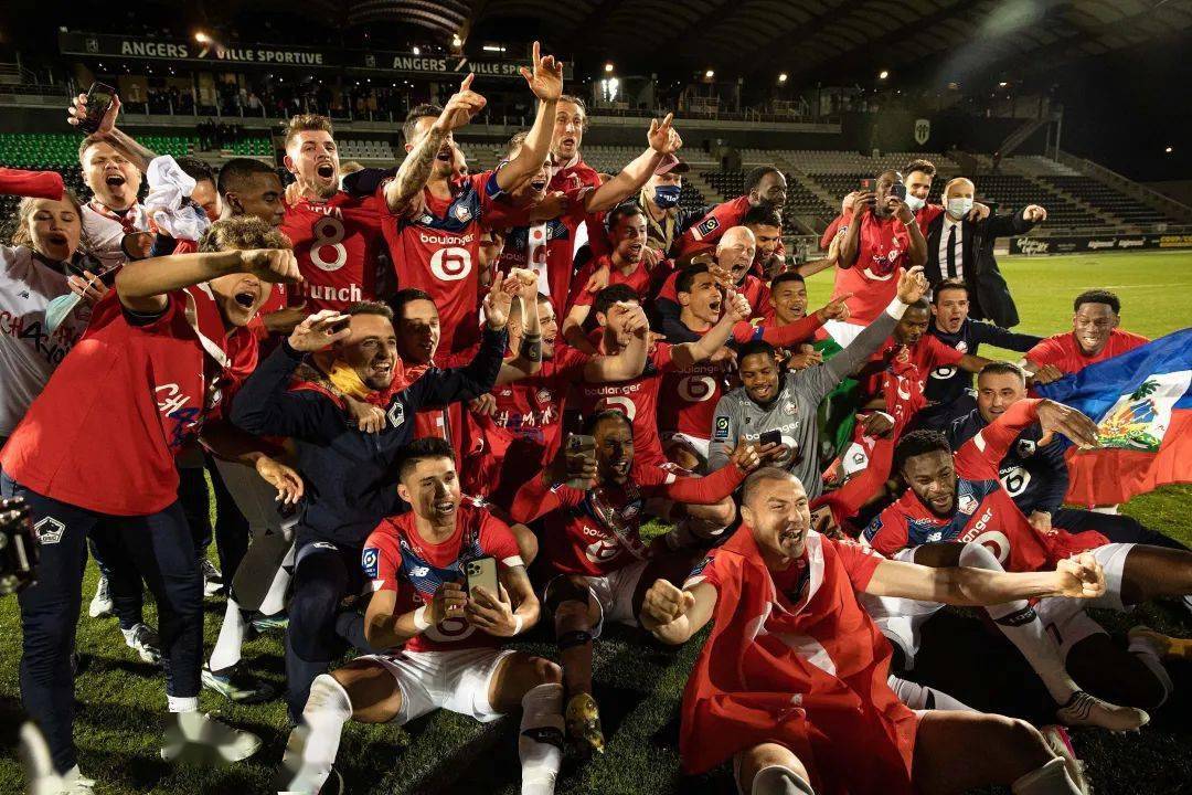 斯特拉斯堡大巴黎5年来首次掀翻法甲冠军夺冠