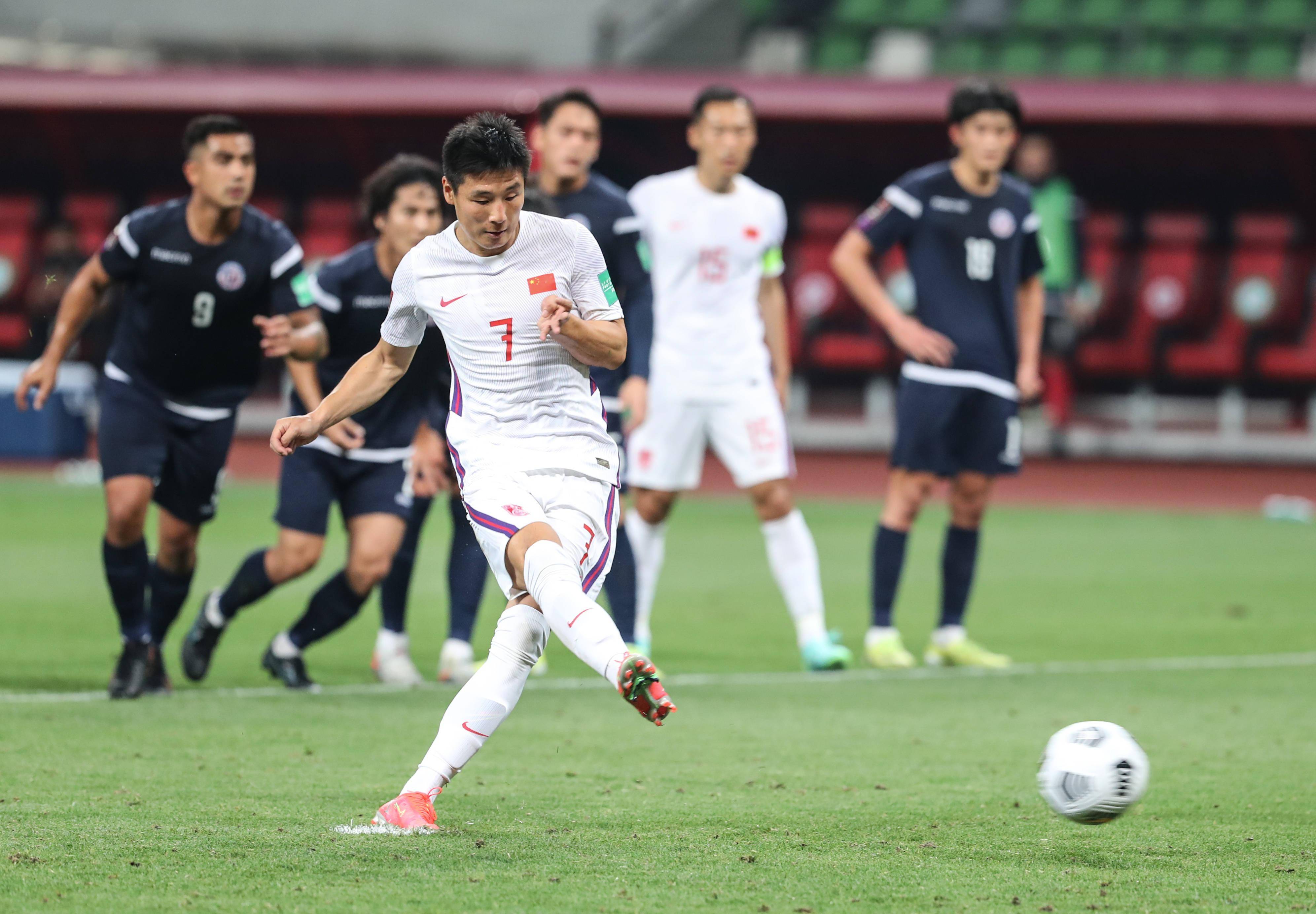 世预赛-武磊打进第19球排在国足现役球员射手榜第3