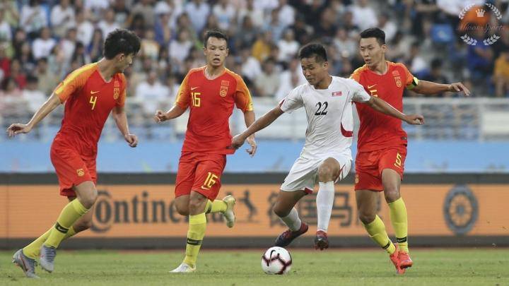 亚预赛-中国香港队阵中10多名归化球员实力明显增强出线